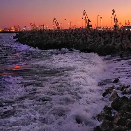 Topaz 2 Апартаменты *